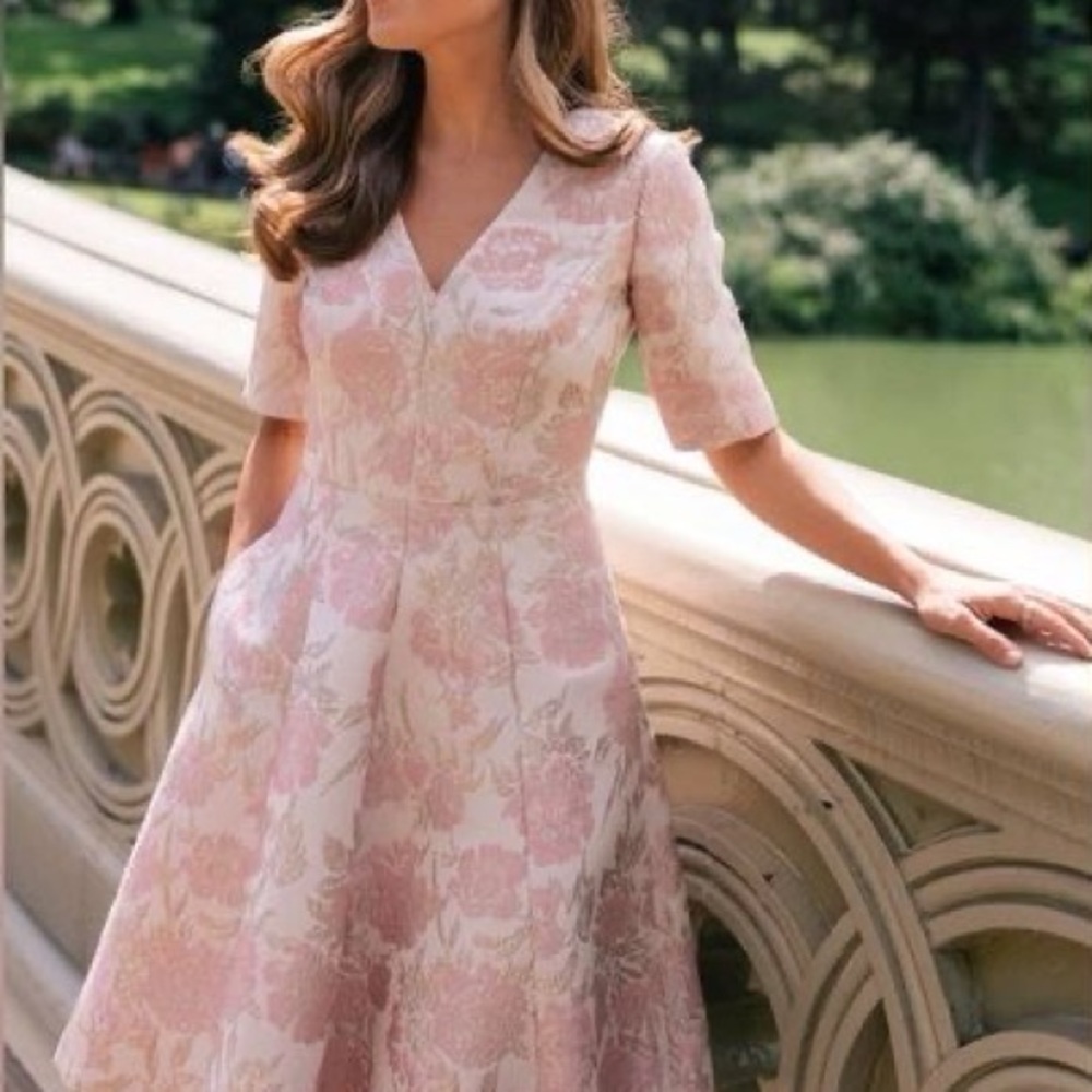 NWT Gal Meets Glam - Adair